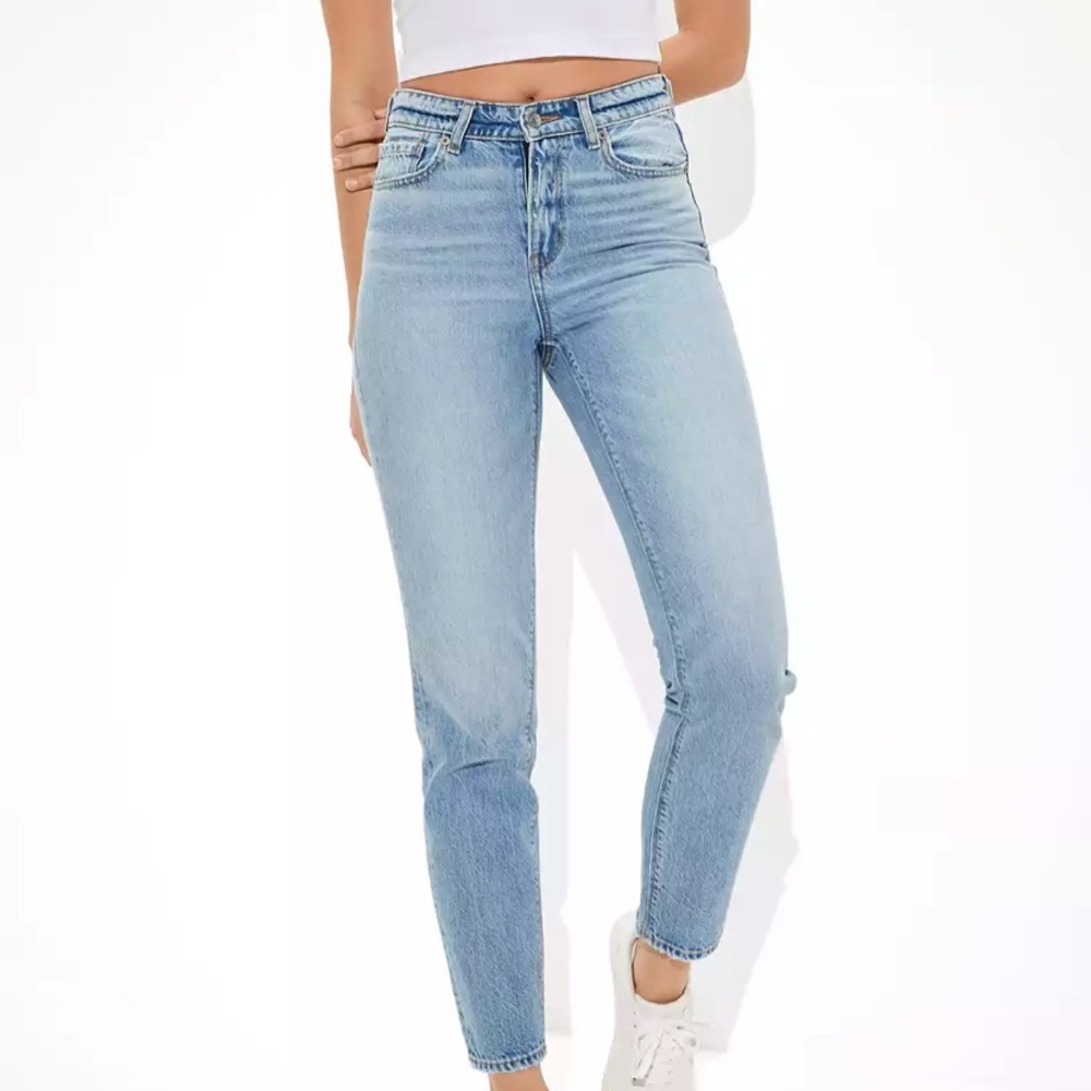 American Eagle Mom Jeans